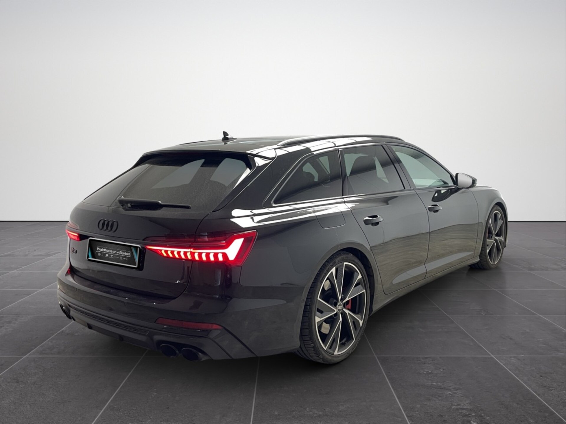 Audi S6 Avant