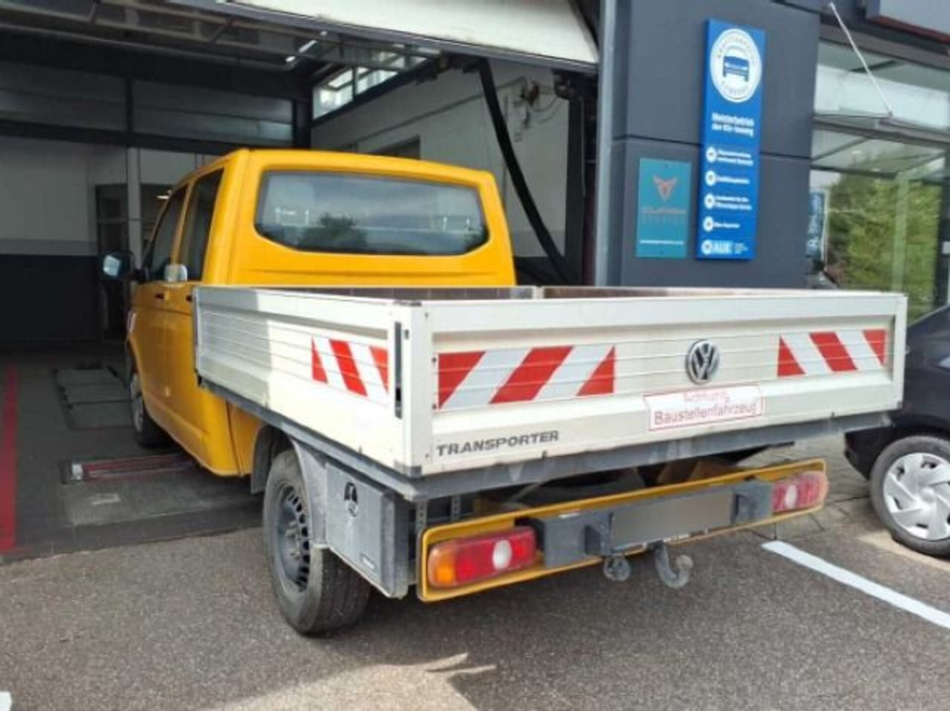 Volkswagen T6.1 Transporter Pritschenwagen Doppelkabine