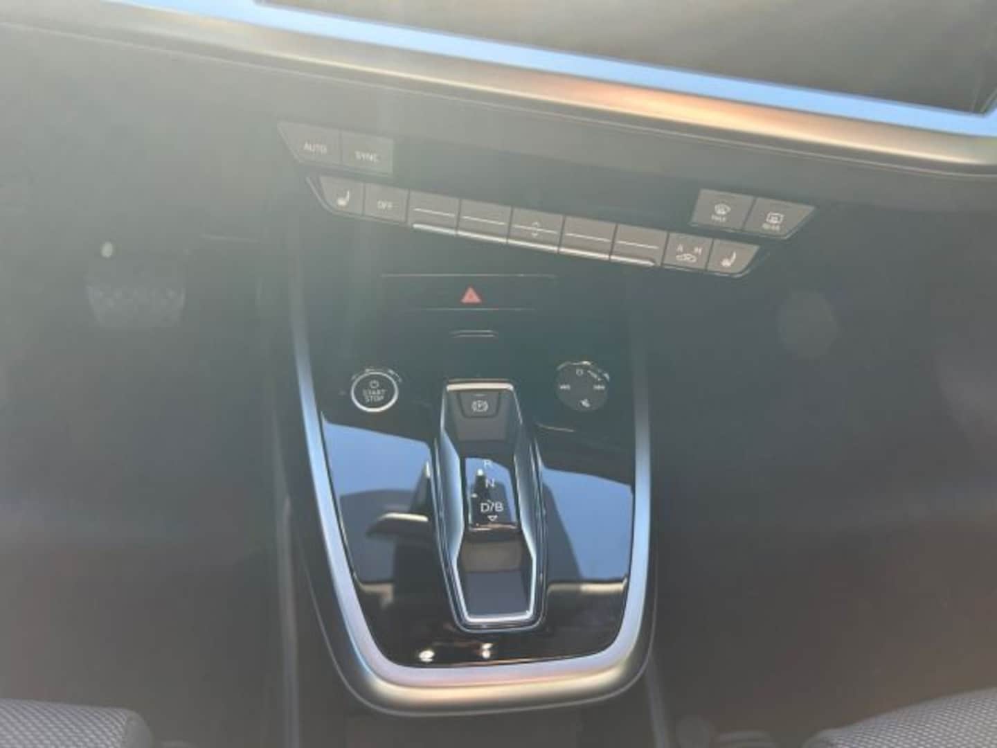 Bild über Audi Q4 e-tron 40 e-tron - für weitere Informationen kontaktieren Sie den Audi Partner
