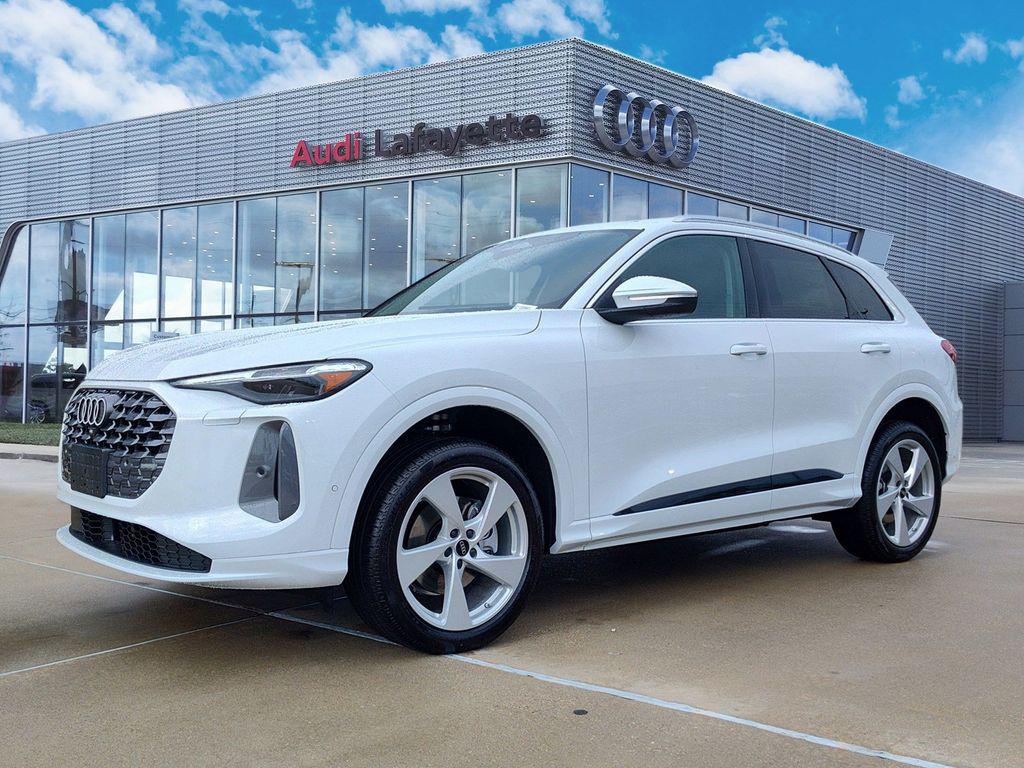 2025 Audi Q5 40 Premium Plus's photo