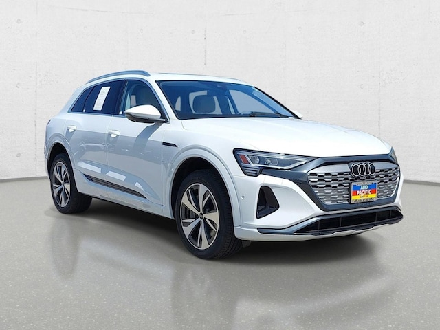 2024 Audi Q8 e-tron