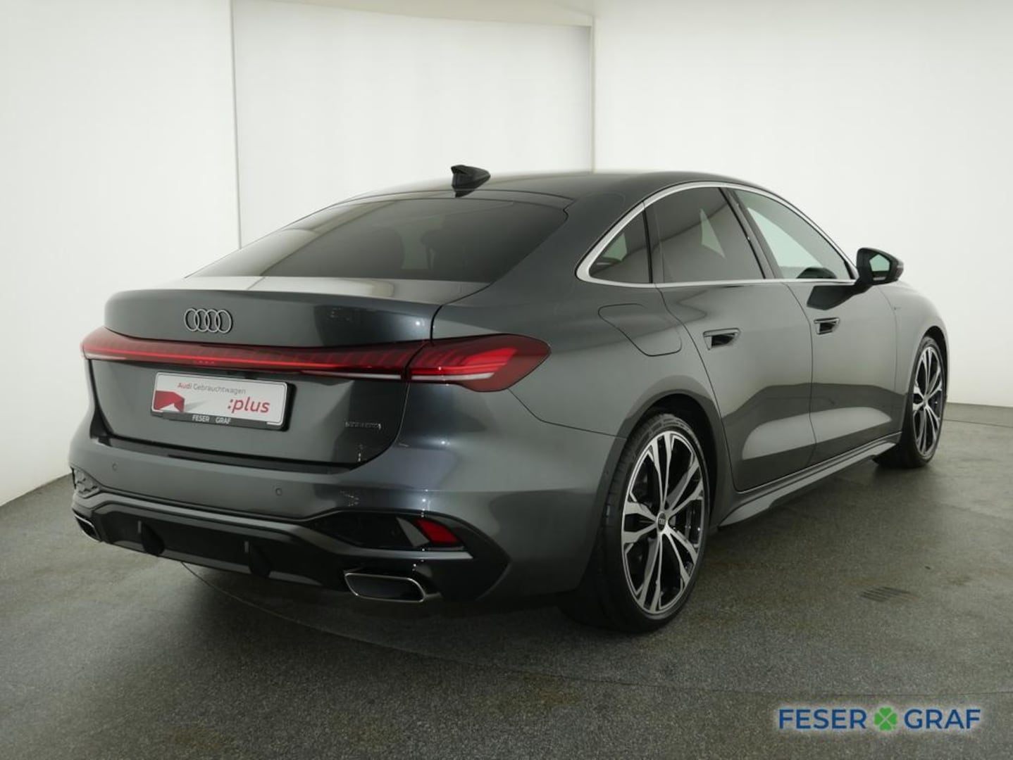 Bild über Audi A5 Limousine e-hybrid e-hybrid quattro 220 kW S tronic - für weitere Informationen kontaktieren Sie den Audi Partner