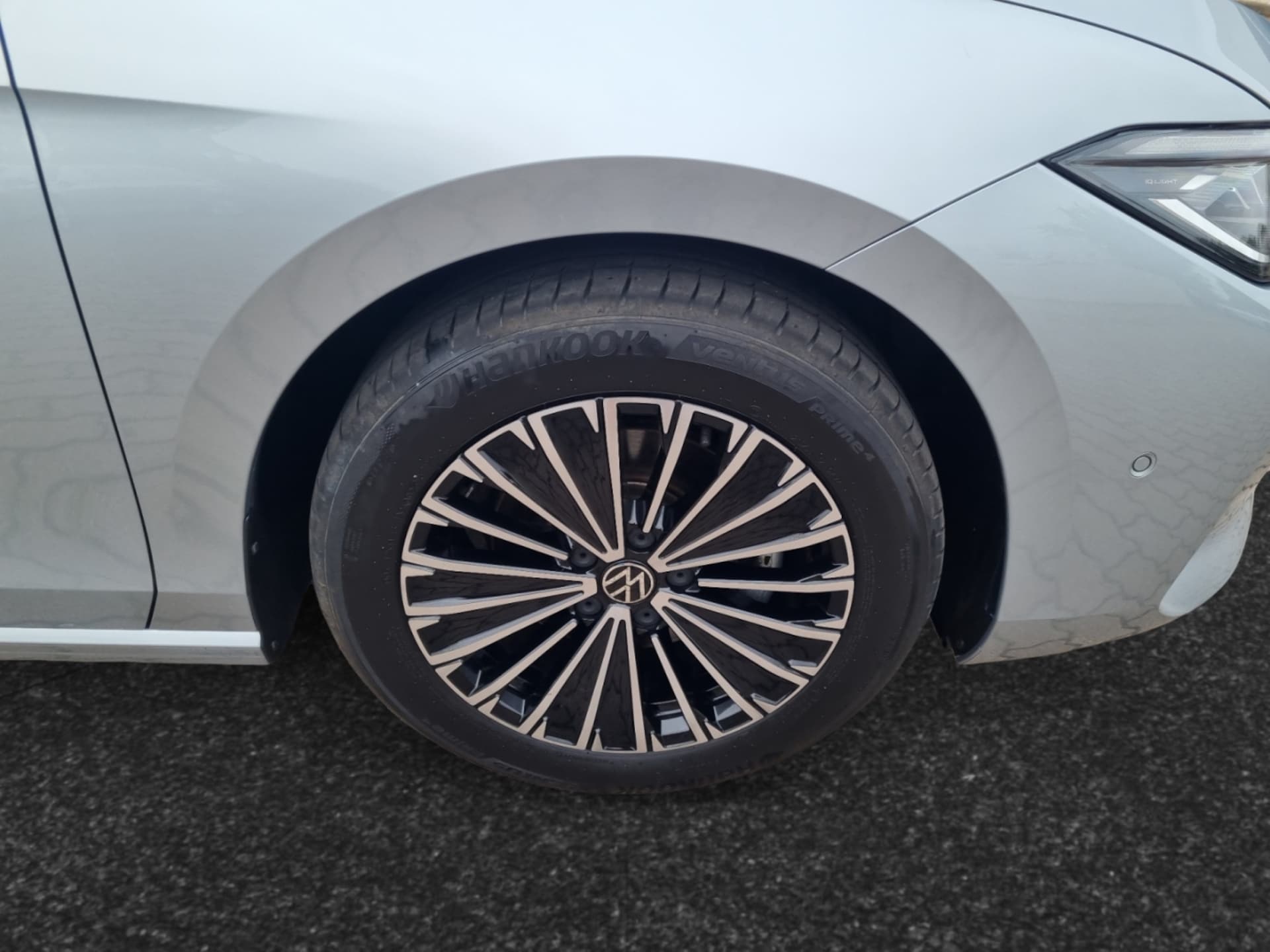 Volkswagen Passat Elegance