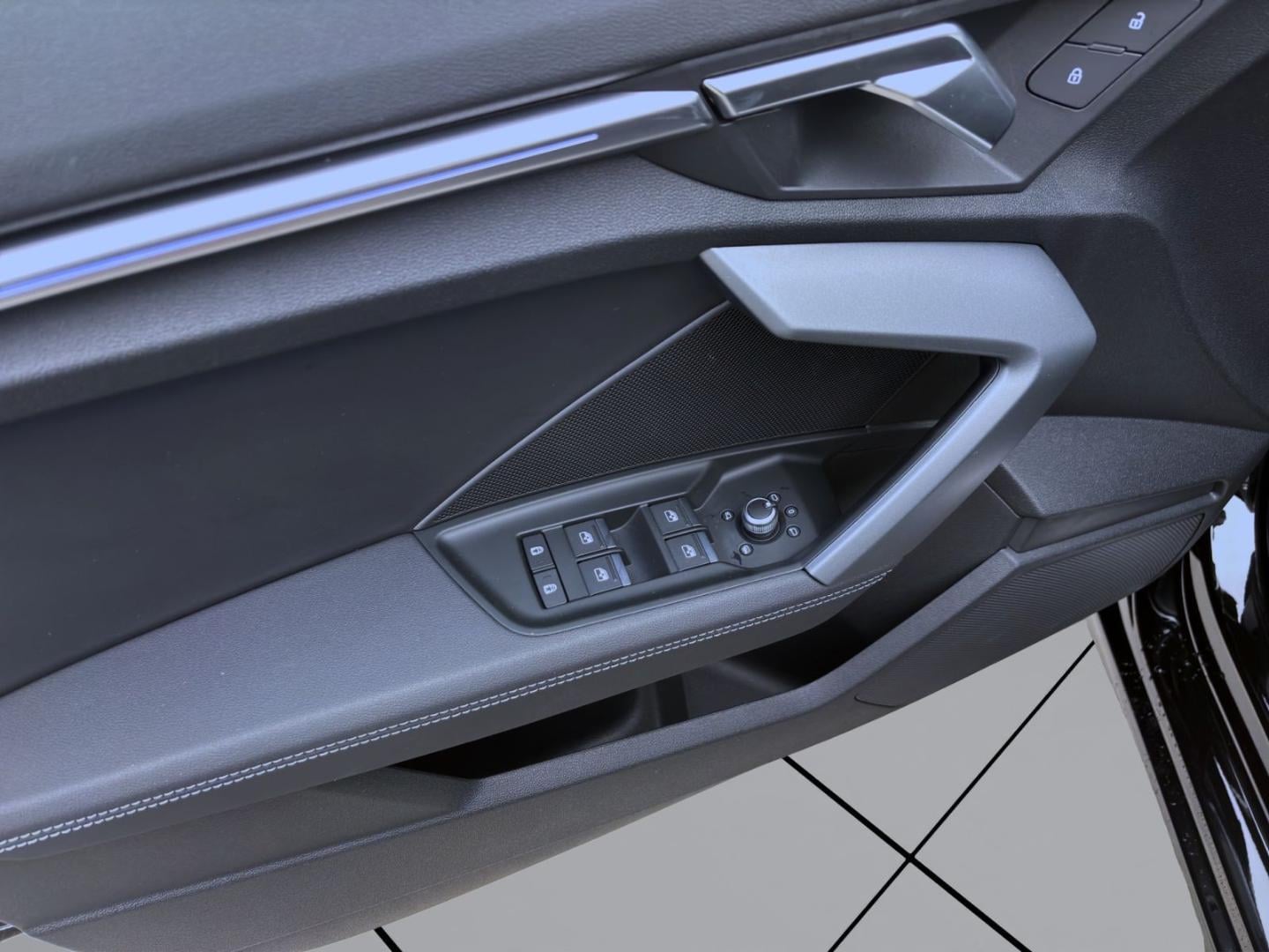 Bild über Audi A3 Sportback TFSI Schaltgetriebe - für weitere Informationen kontaktieren Sie den Audi Partner
