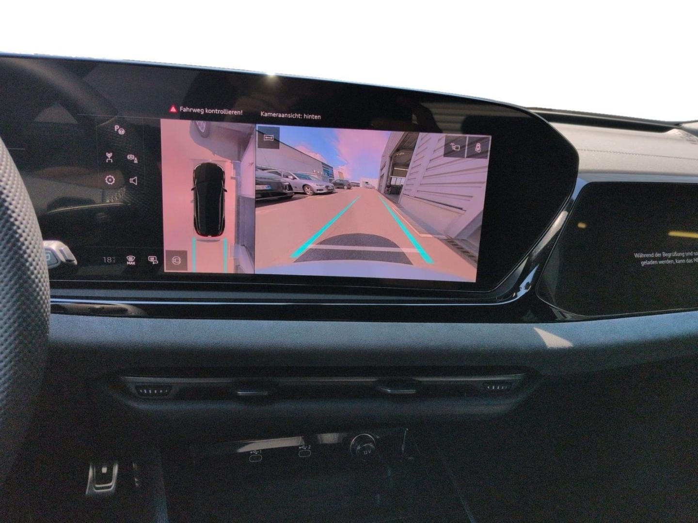 Bild über Audi A6 Avant TDI 150 kW S tronic - für weitere Informationen kontaktieren Sie den Audi Partner