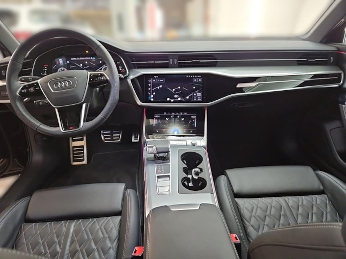 Bild über Audi S6 Avant TDI quattro tiptronic - für weitere Informationen kontaktieren Sie den Audi Partner