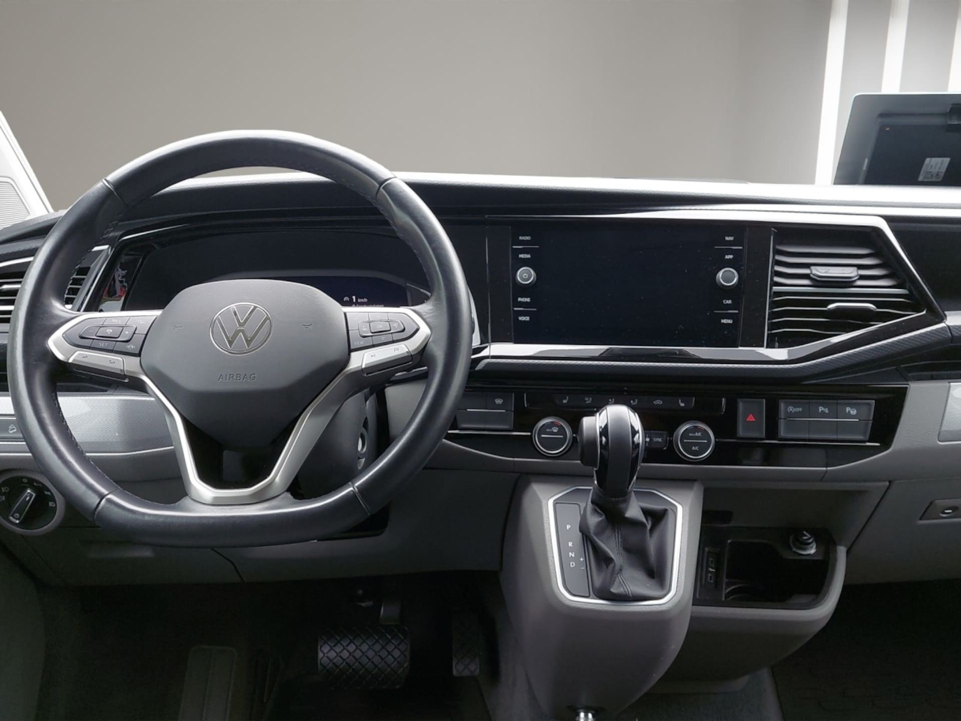 Volkswagen T6.1 California Ocean