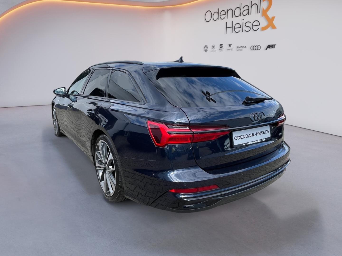 Bild über Audi A6 Avant S line 55 TFSI quattro S tronic - für weitere Informationen kontaktieren Sie den Audi Partner