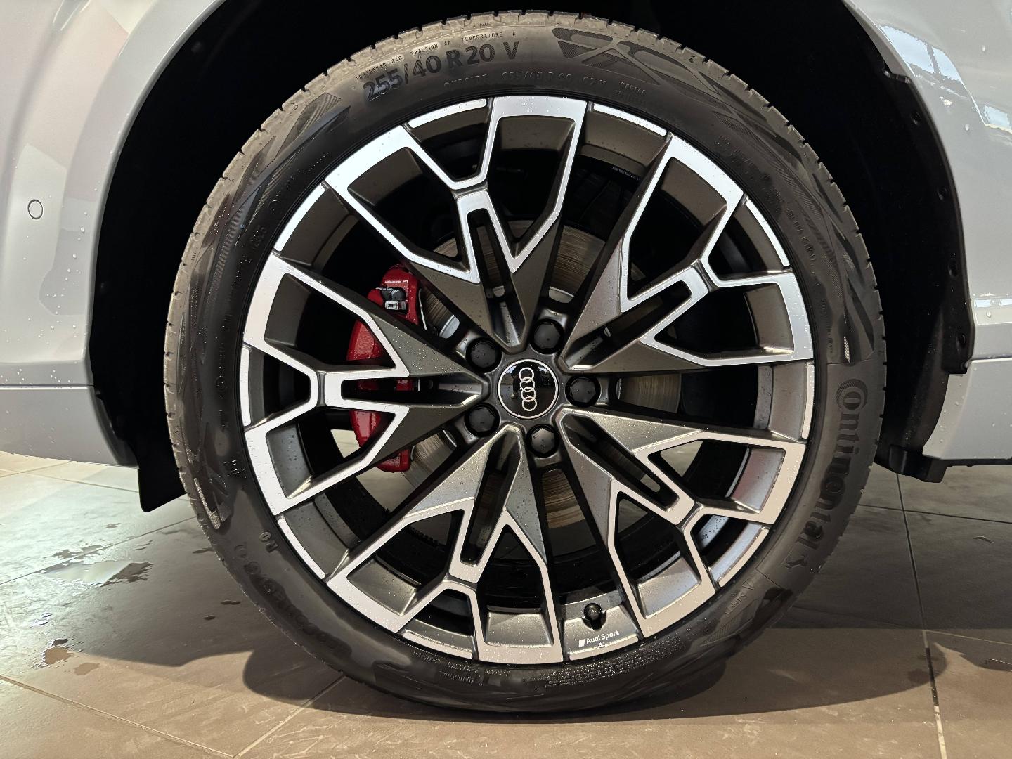 Image about Audi Q3 e-hybrid Design e-hybrid 272 ch S tronic