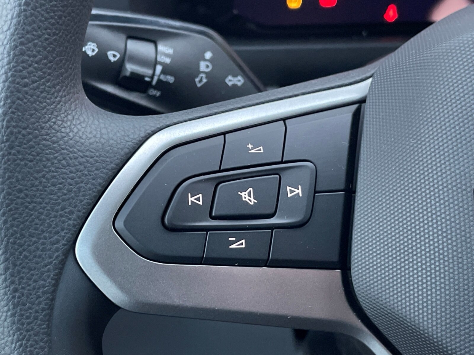 Volkswagen Crafter Kasten mittlerer Radstand – Bild 15