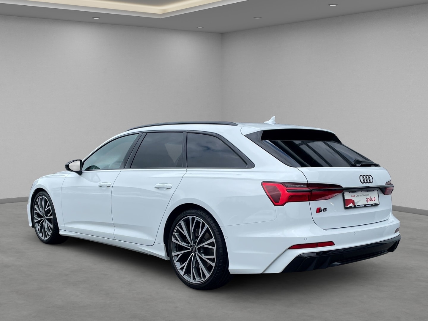 Bild über Audi S6 Avant TDI quattro tiptronic - für weitere Informationen kontaktieren Sie den Audi Partner