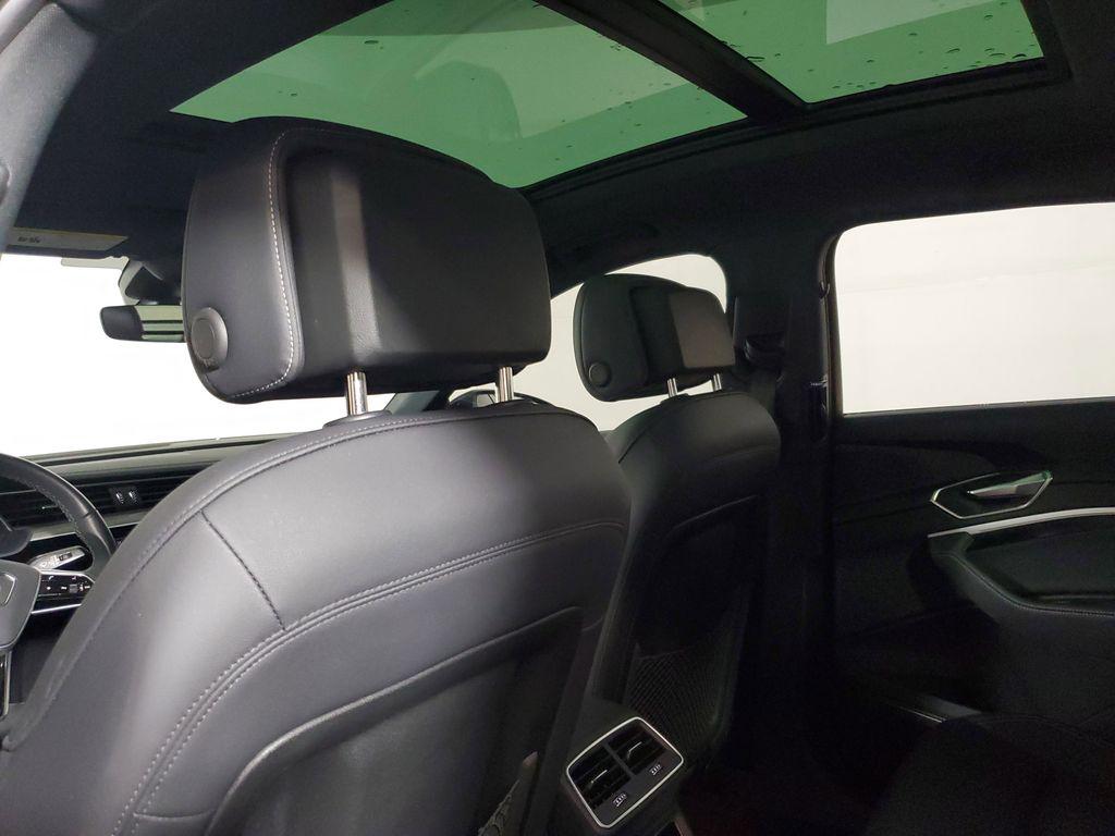 2024 Audi Q8 Sportback e-tron Premium Plus - Photo 13
