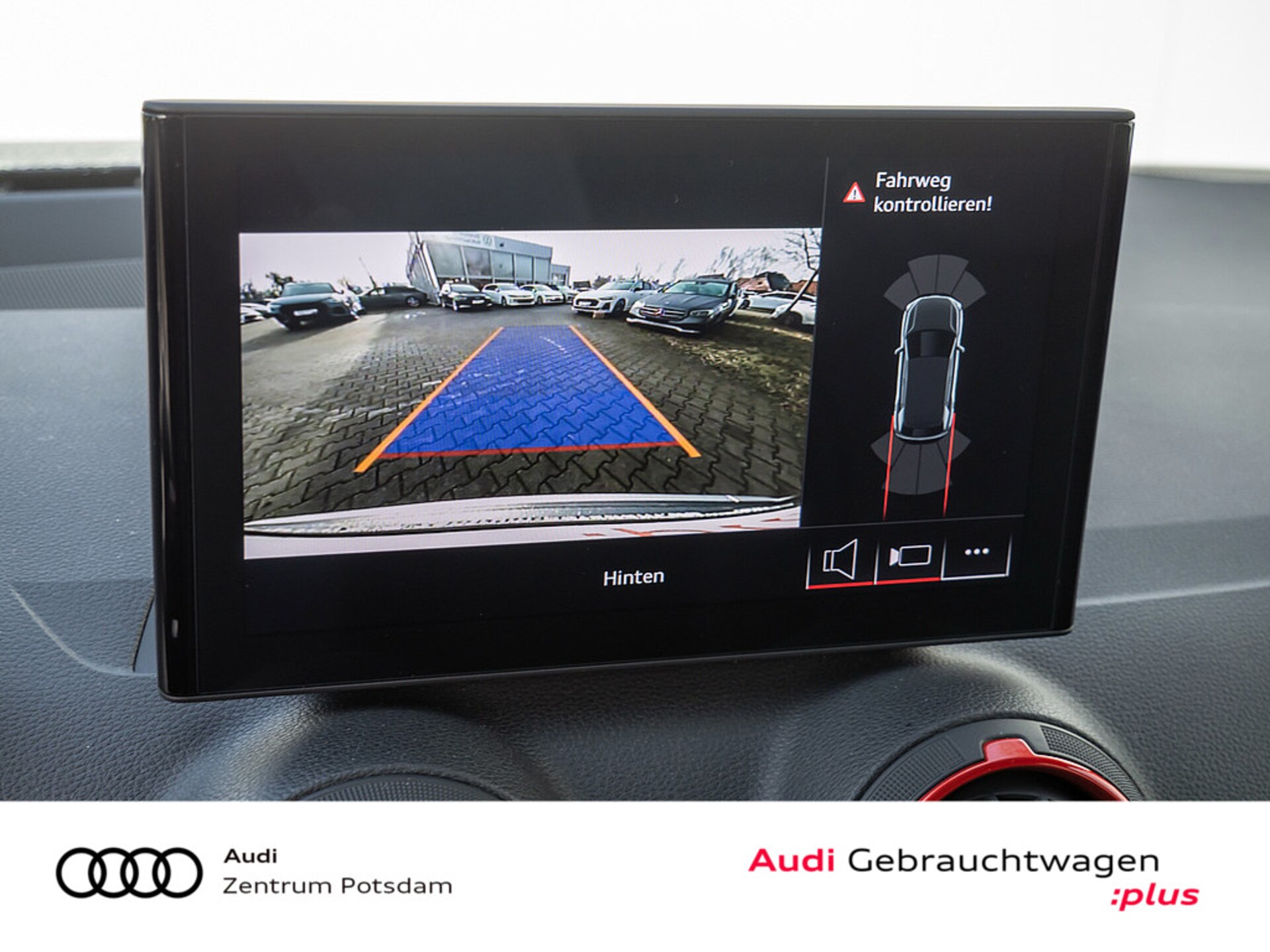 Audi Q2 S line