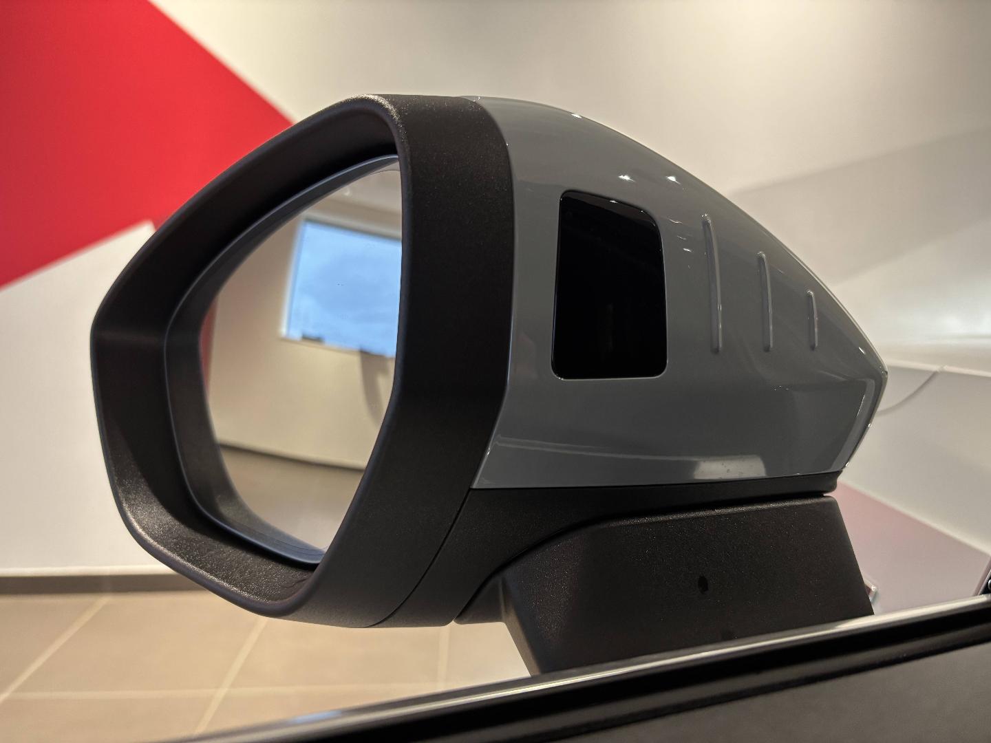 Image about Audi Q3 e-hybrid Design e-hybrid 272 ch S tronic