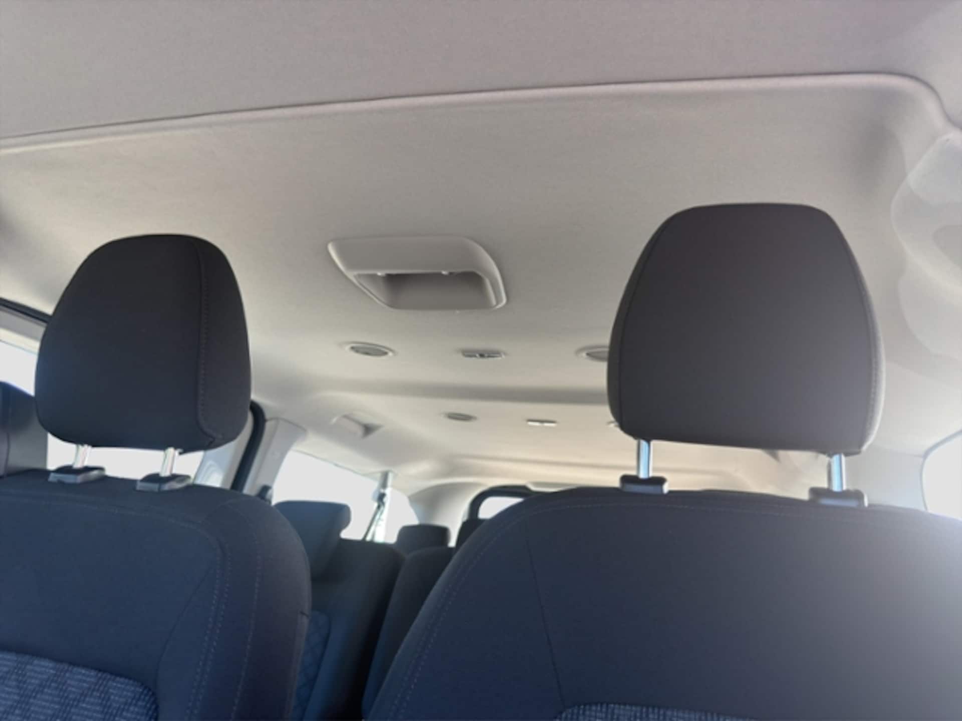Volkswagen Transporter Kombi langer Radstand