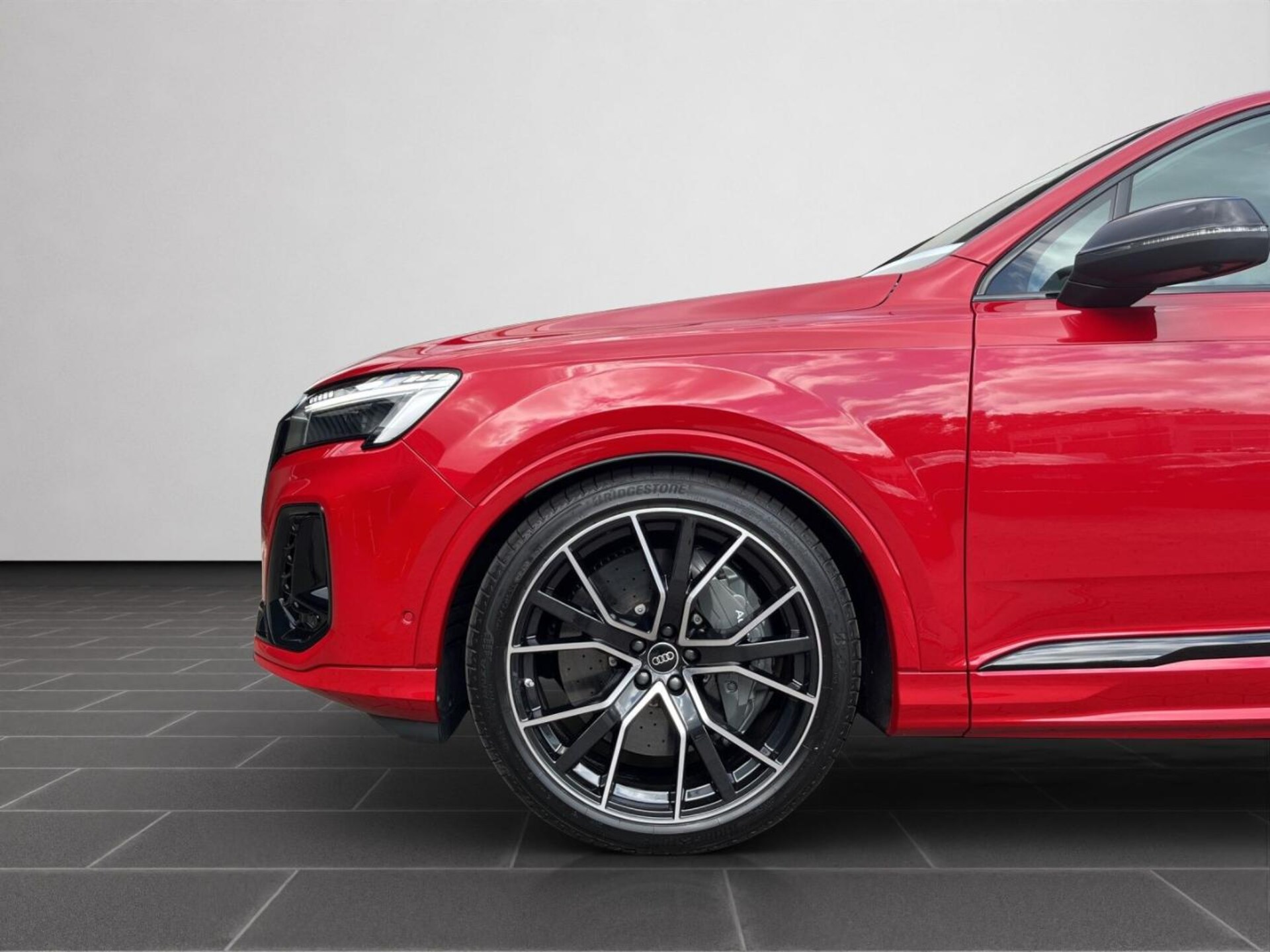 Audi SQ7 SUV