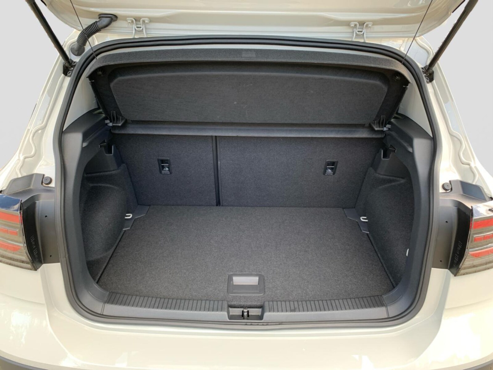 Volkswagen T-Cross – Bild 13