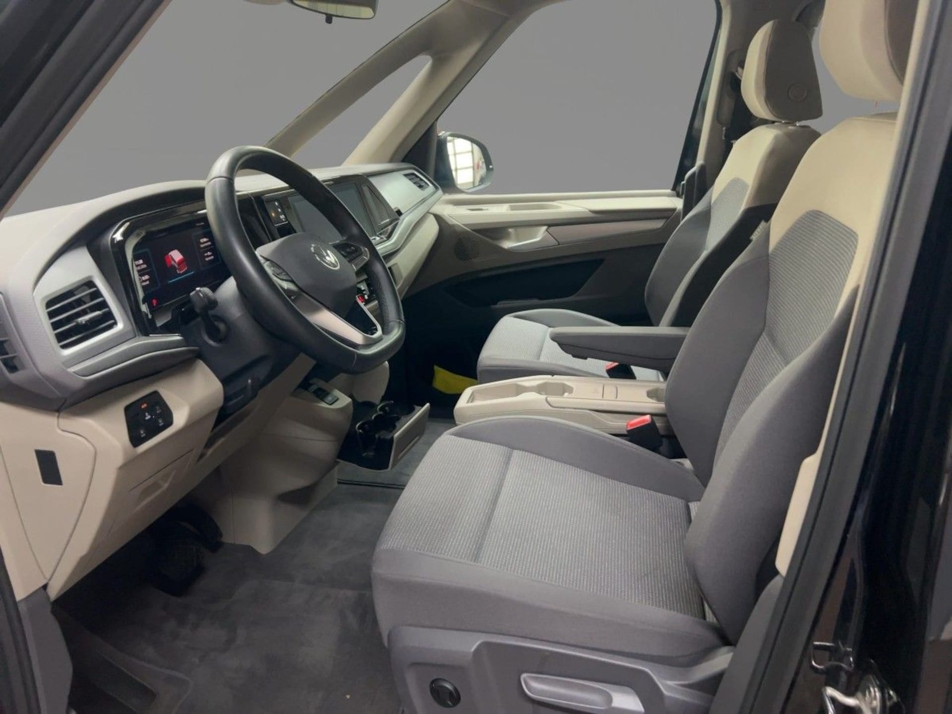 Volkswagen Multivan Basis-Modell