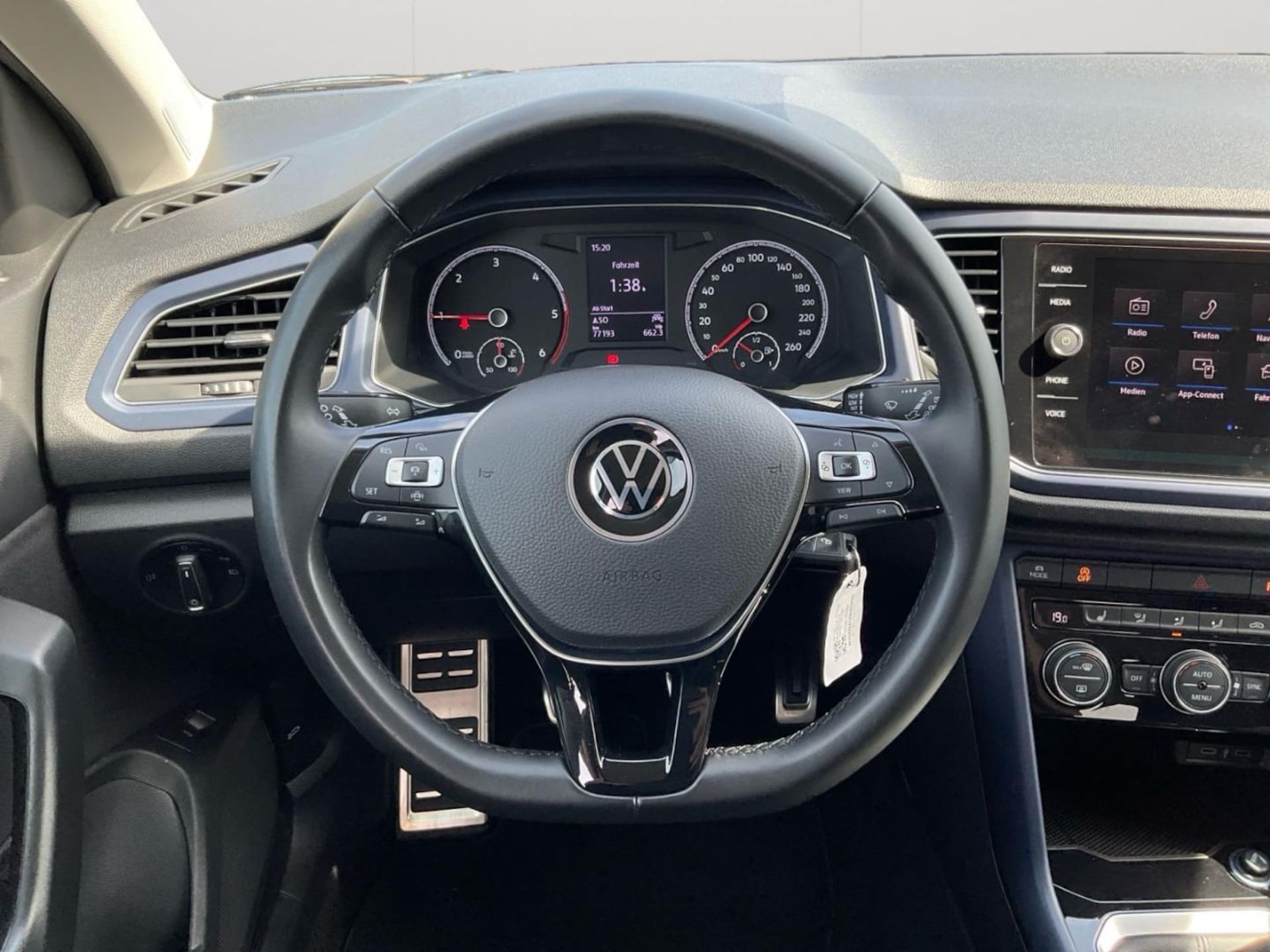 Volkswagen T-Roc United