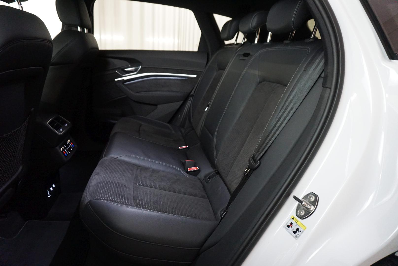 Image about Audi e-tron advanced 55 quattro 300,00 kW