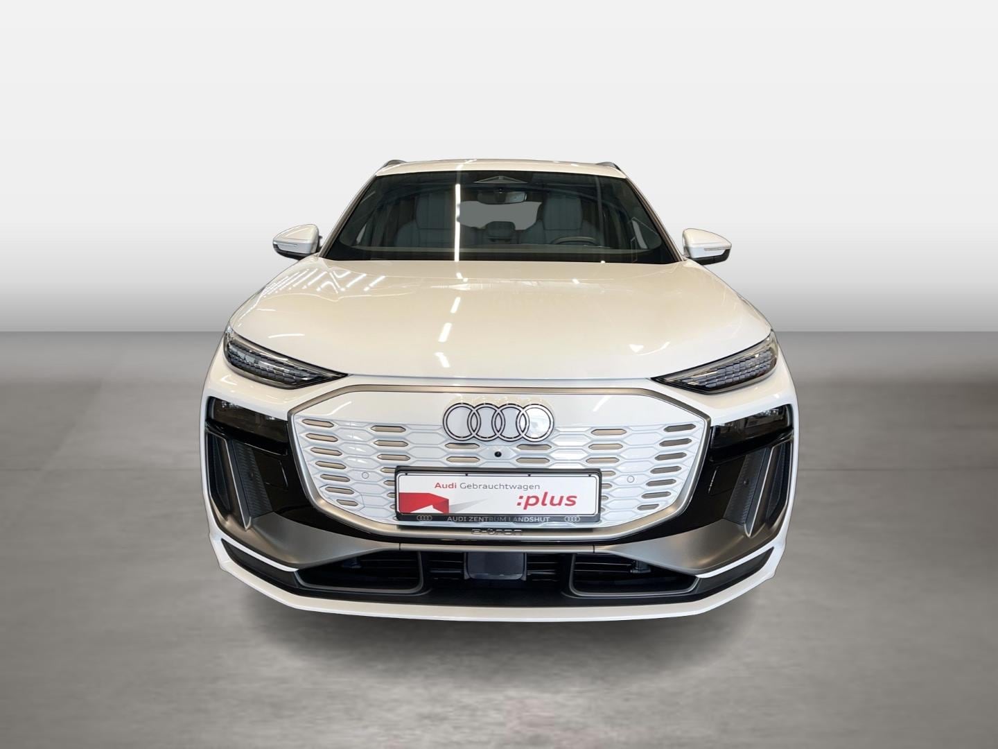 Image about Audi Q6 SUV e-tron e-tron quattro