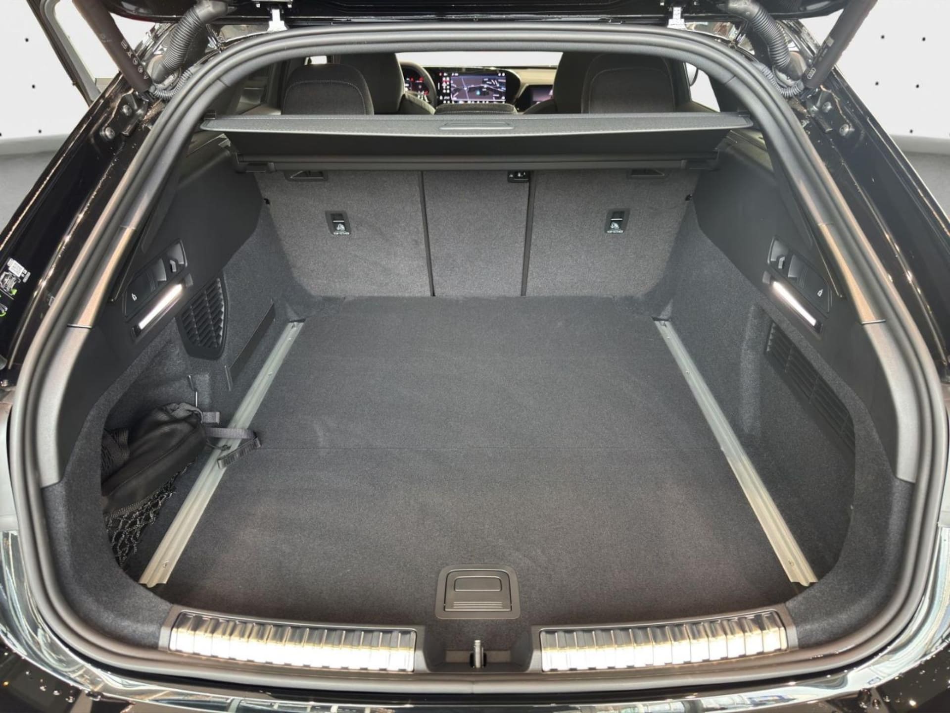 Audi A6 Avant edition one