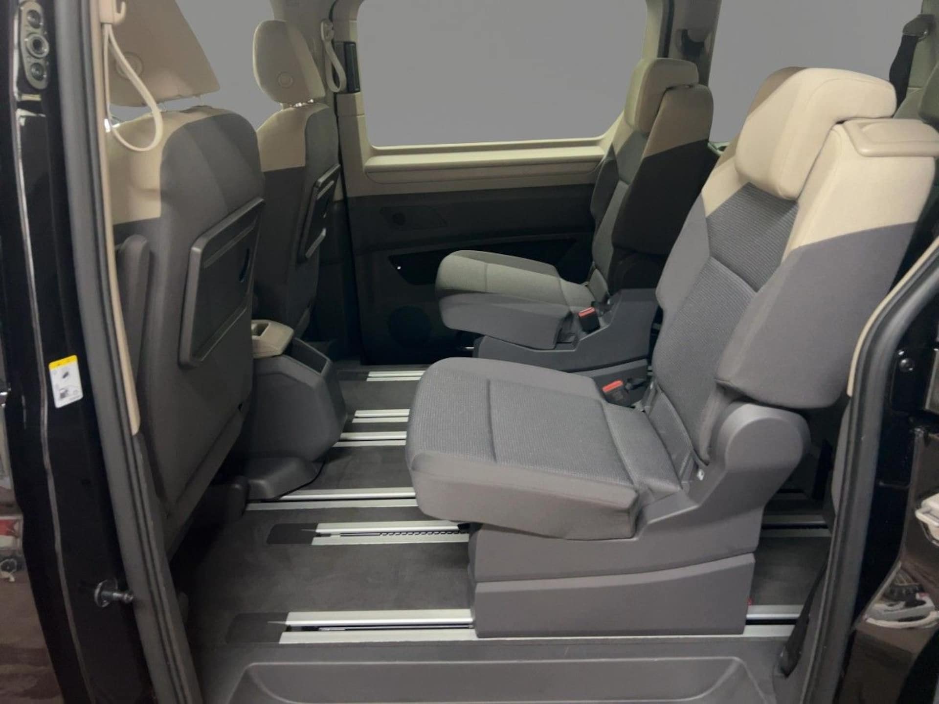 Volkswagen Multivan Basis-Modell