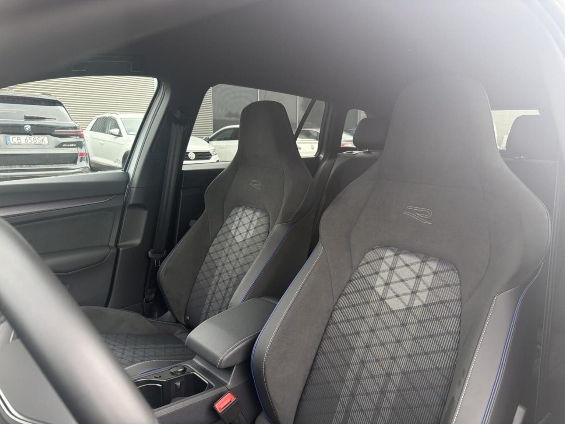 Volkswagen Golf Variant R-Line