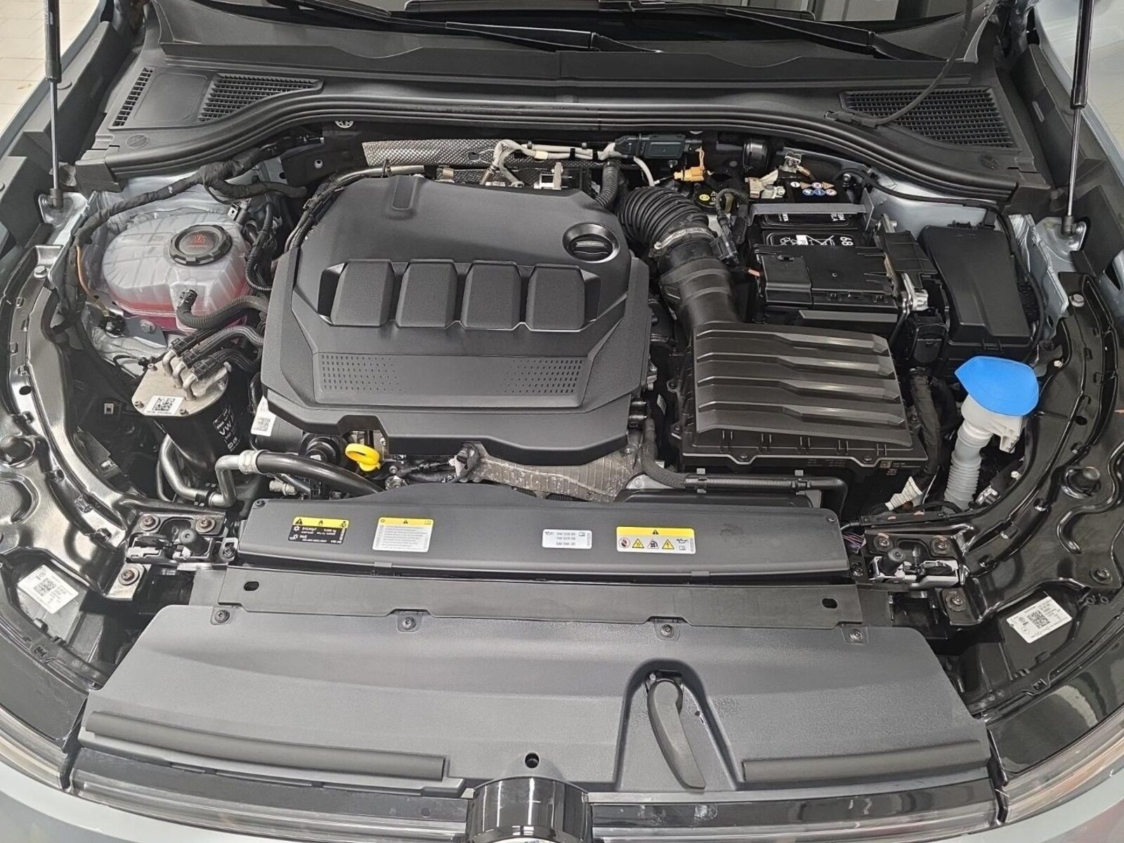 Volkswagen Passat – Bild 8