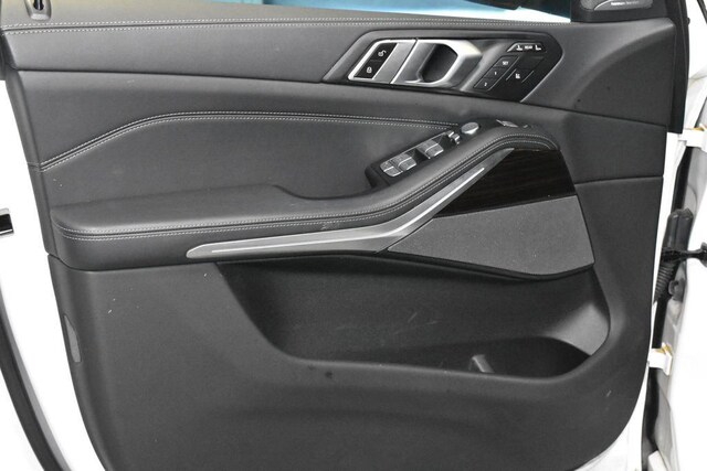 2024 BMW X7