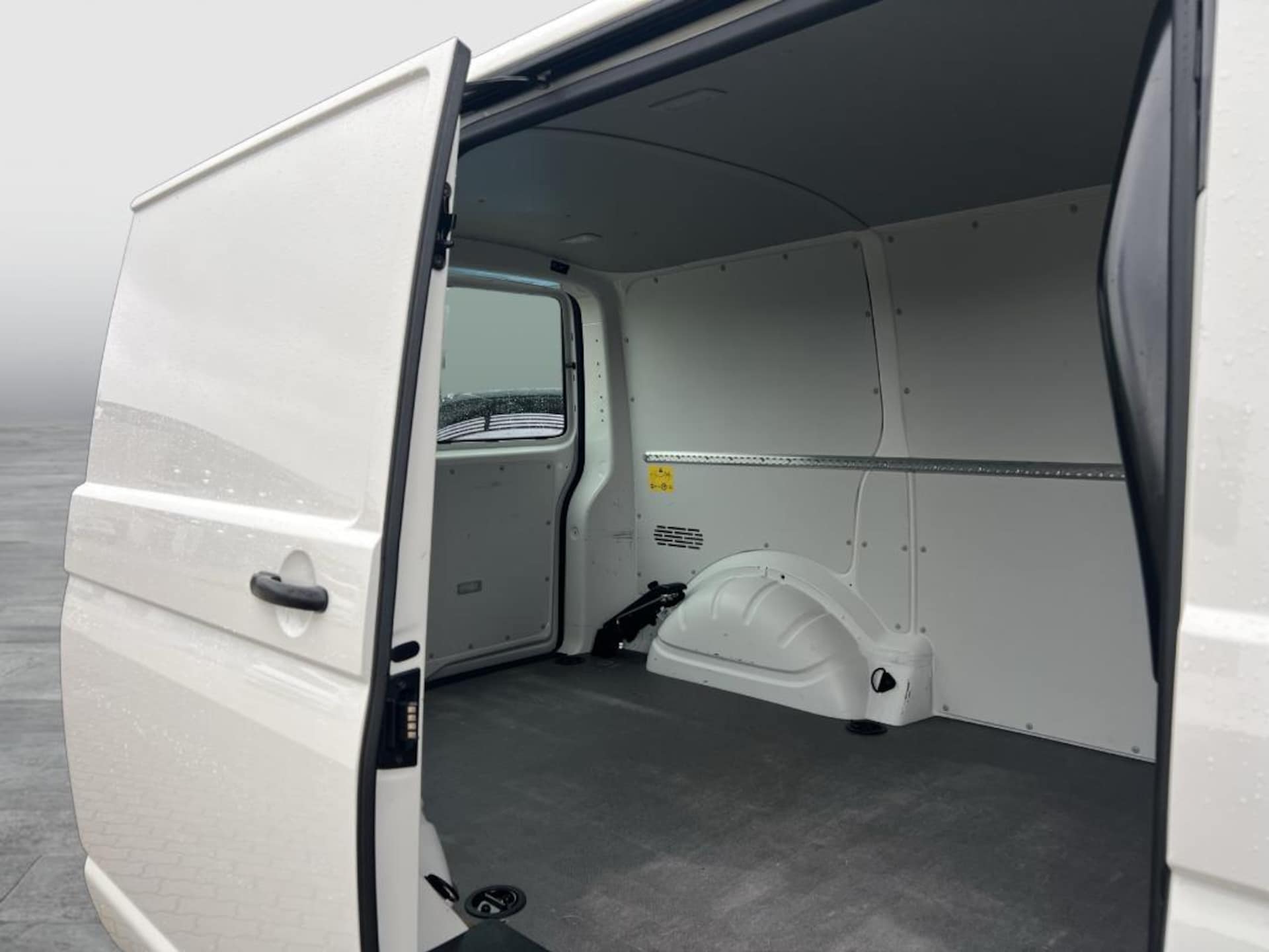Volkswagen T6.1 Transporter Kasten kurzer Radstand