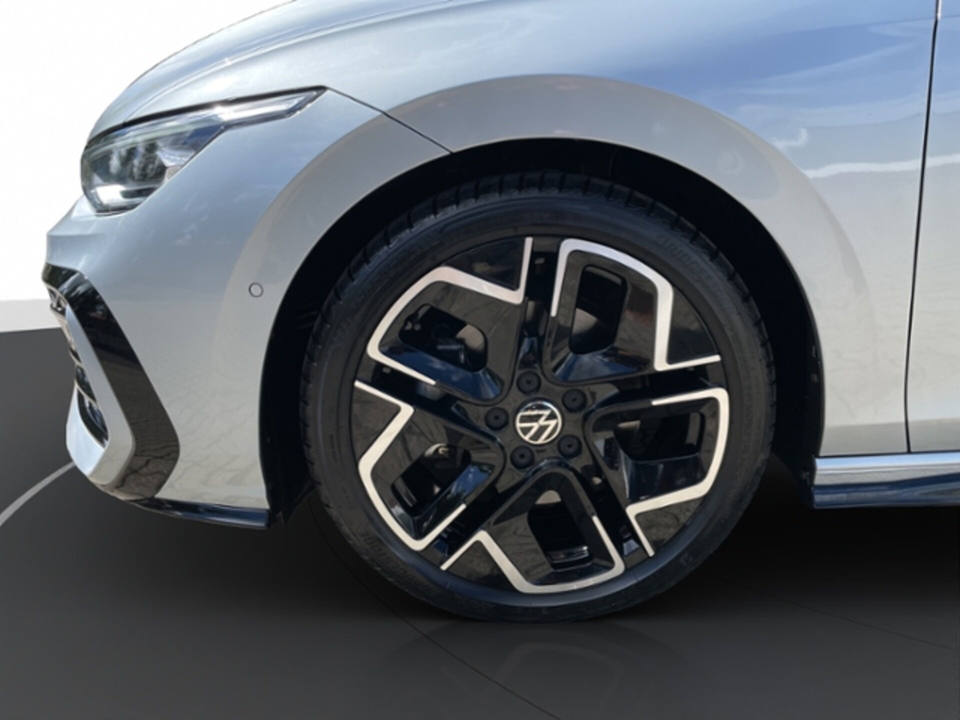 Volkswagen Golf Variant R-Line