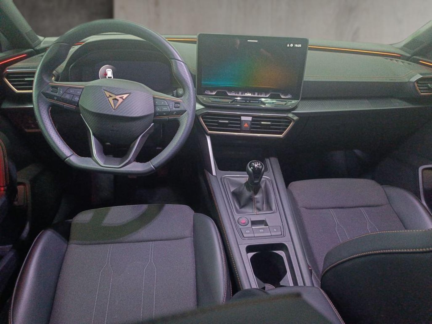 CUPRA Leon León 1.5 TSI 110 kW (150 CV) — photo 4