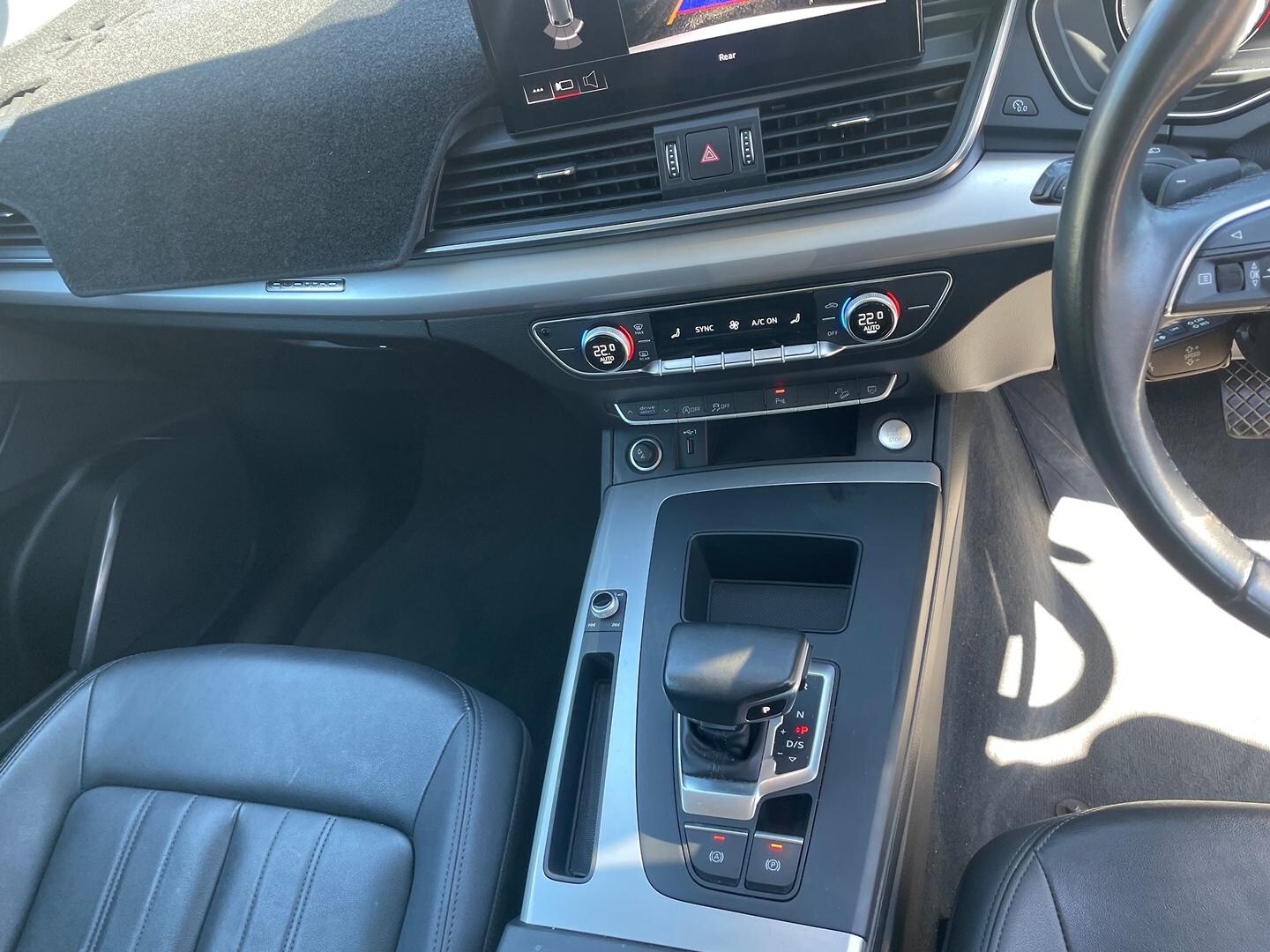Image about Audi Q5 40 TDI quattro S tronic