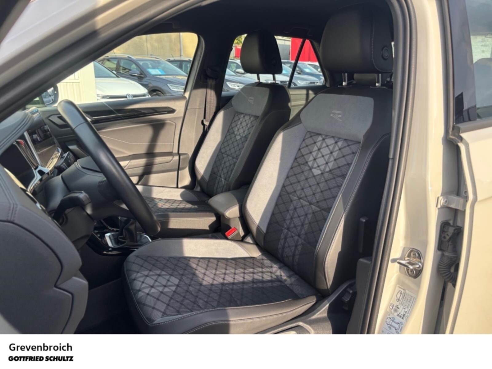 Volkswagen T-Roc – Bild 13