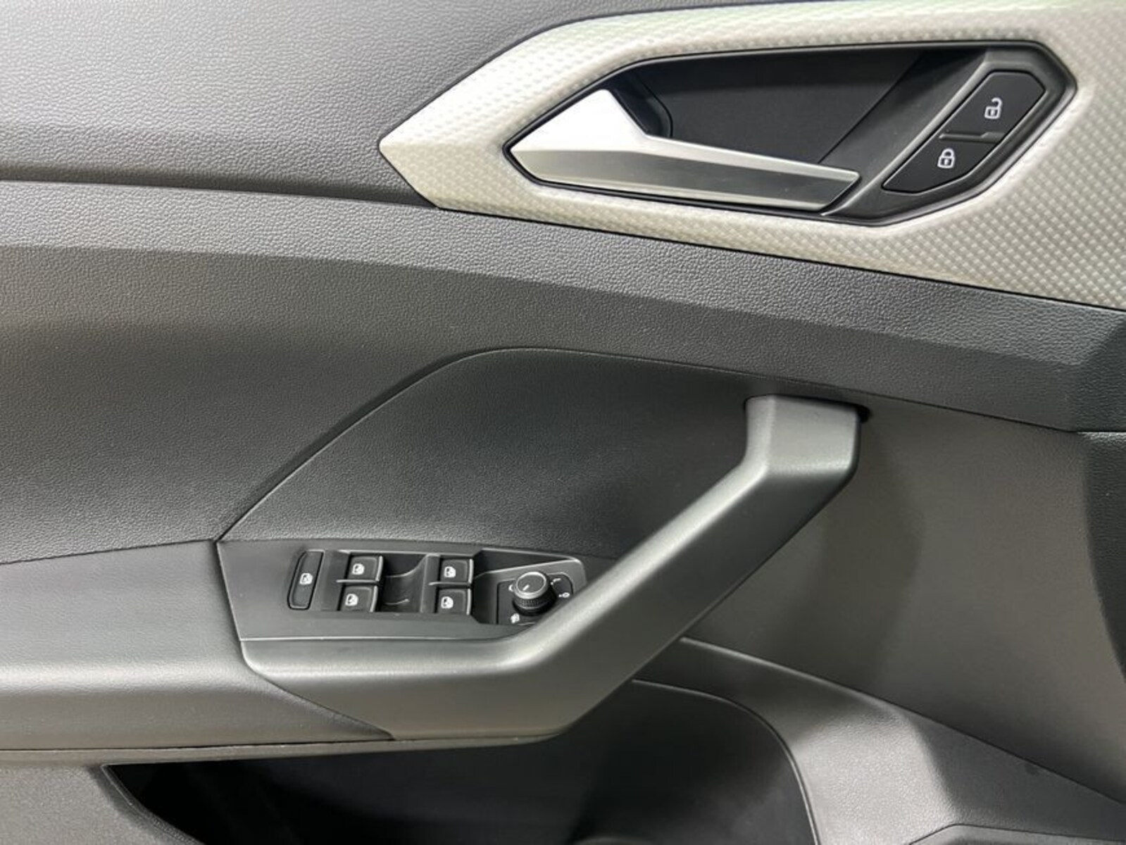Volkswagen T-Cross – Bild 10