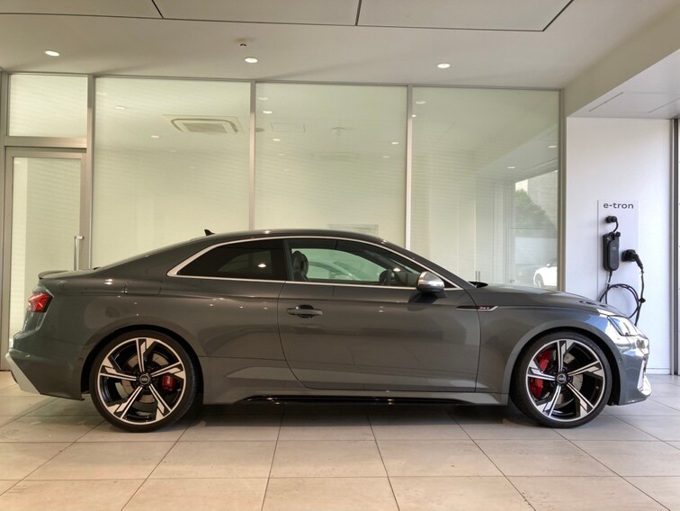 Audi RS 5 Coupé RS 5 Coupé 331(450) kW(PS) tiptronic for more details contact your dealer