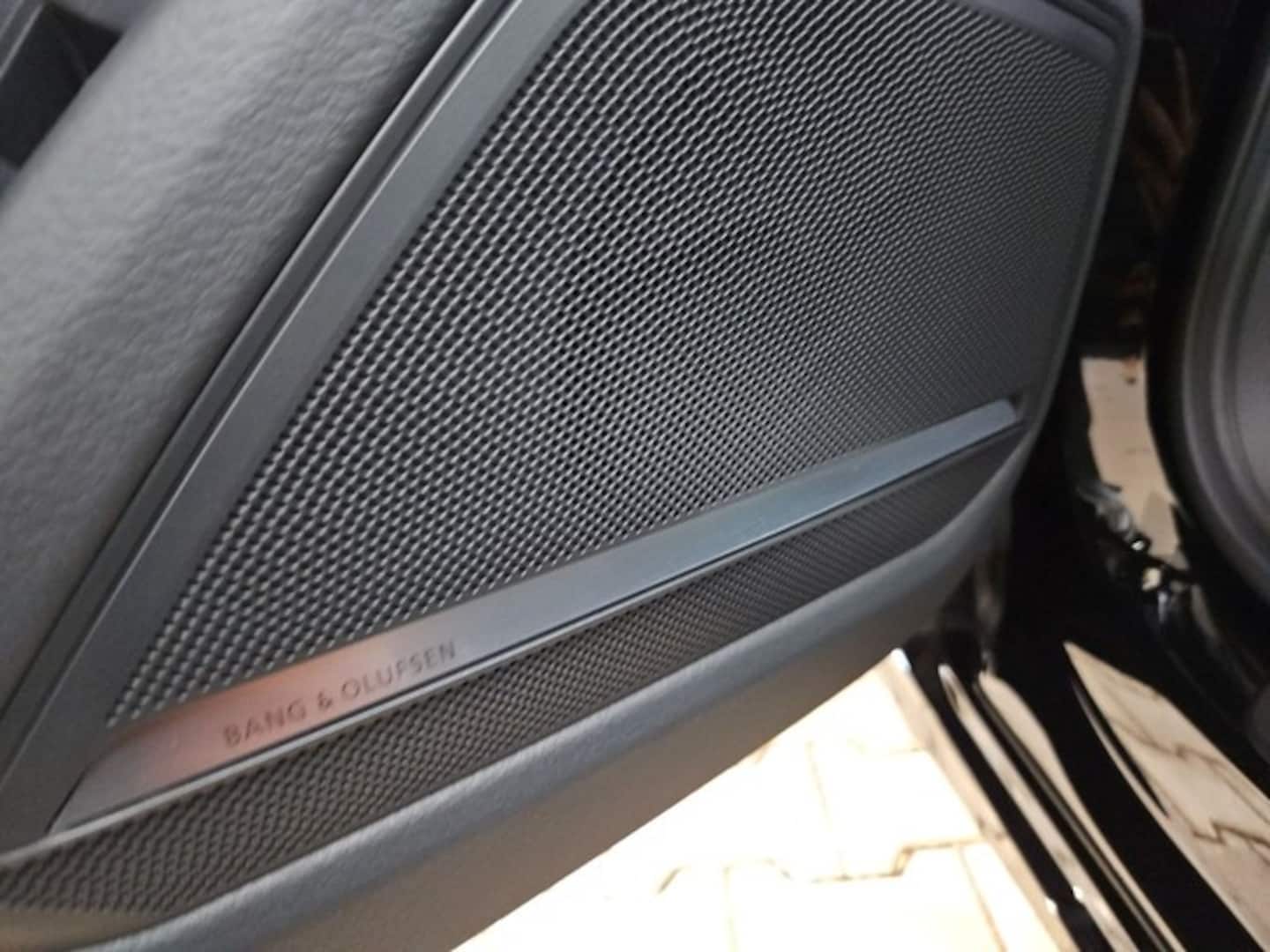 Bild über Audi S6 Avant TDI quattro tiptronic - für weitere Informationen kontaktieren Sie den Audi Partner