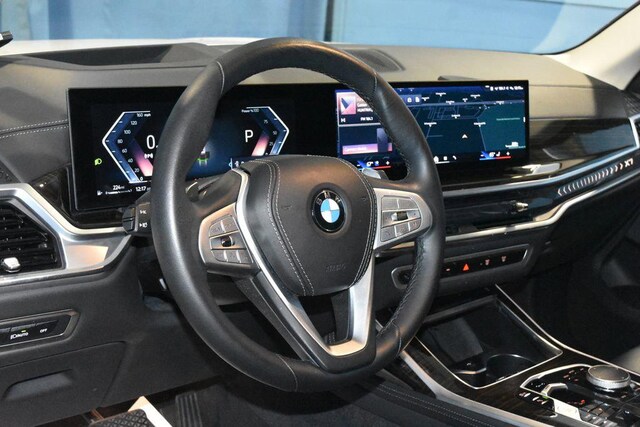 2024 BMW X7