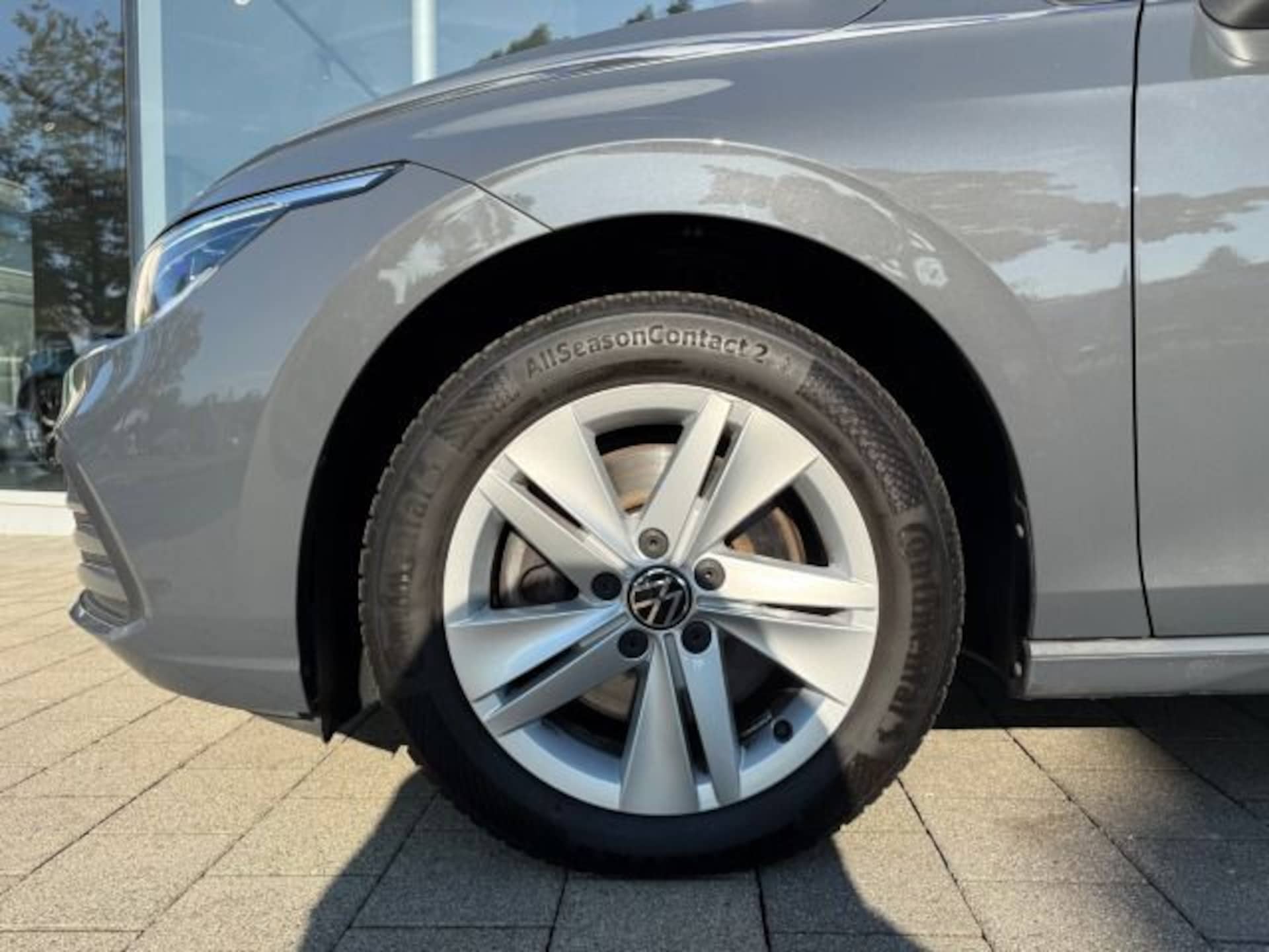 Volkswagen Golf Variant Life