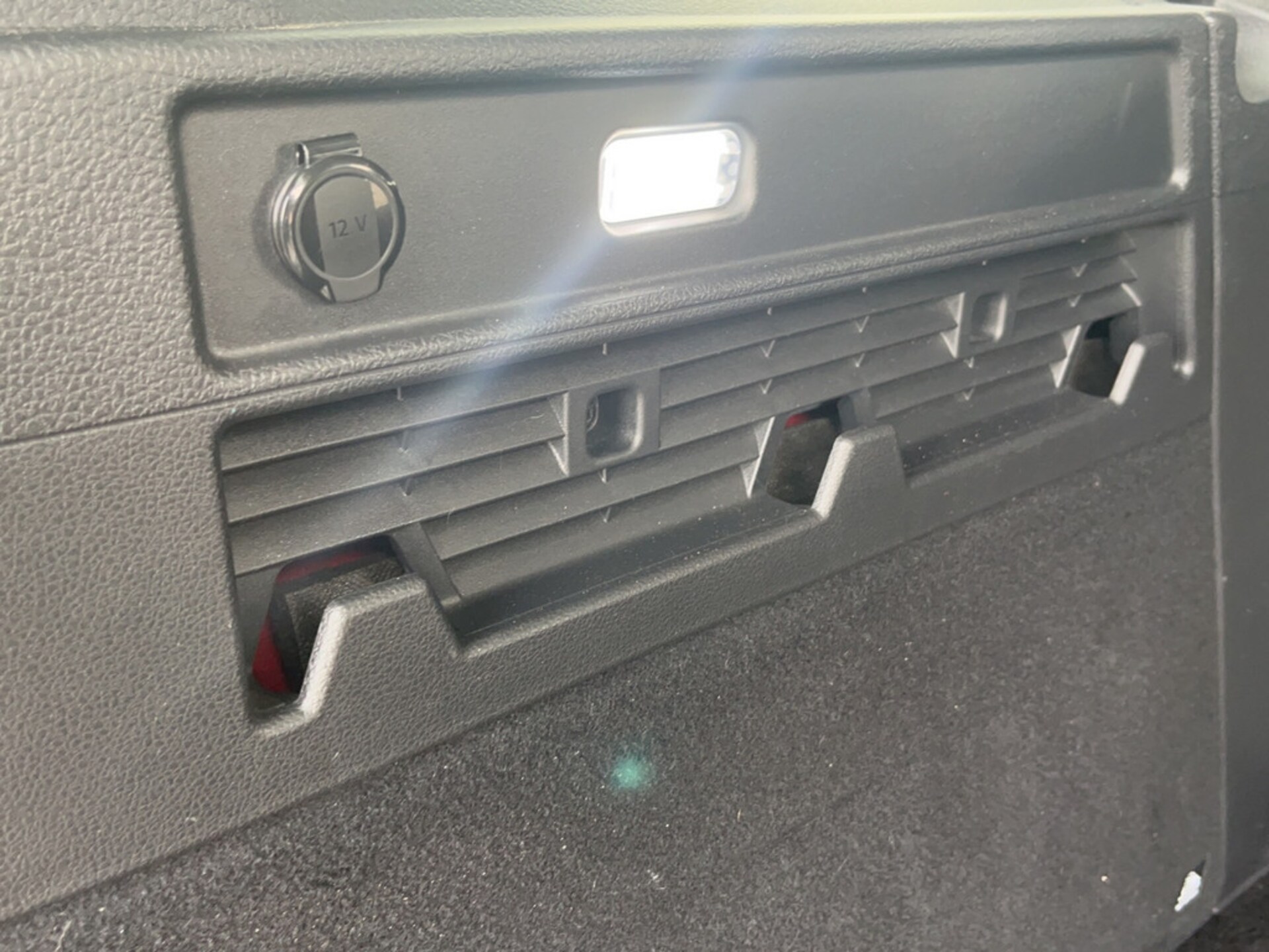 Volkswagen Caddy Basis-Modell