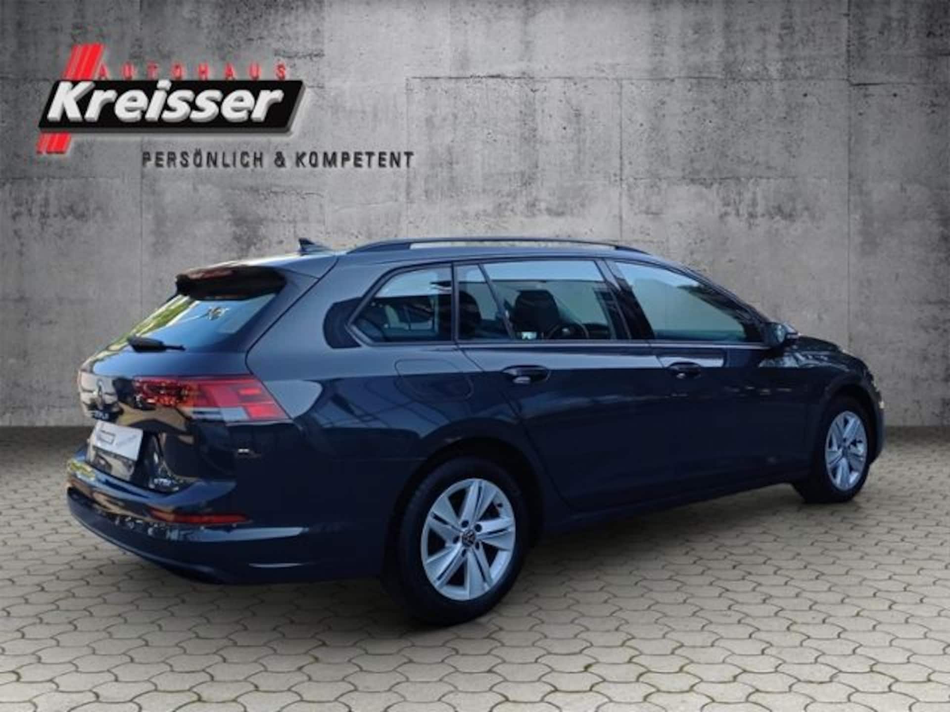 Volkswagen Golf Variant Life