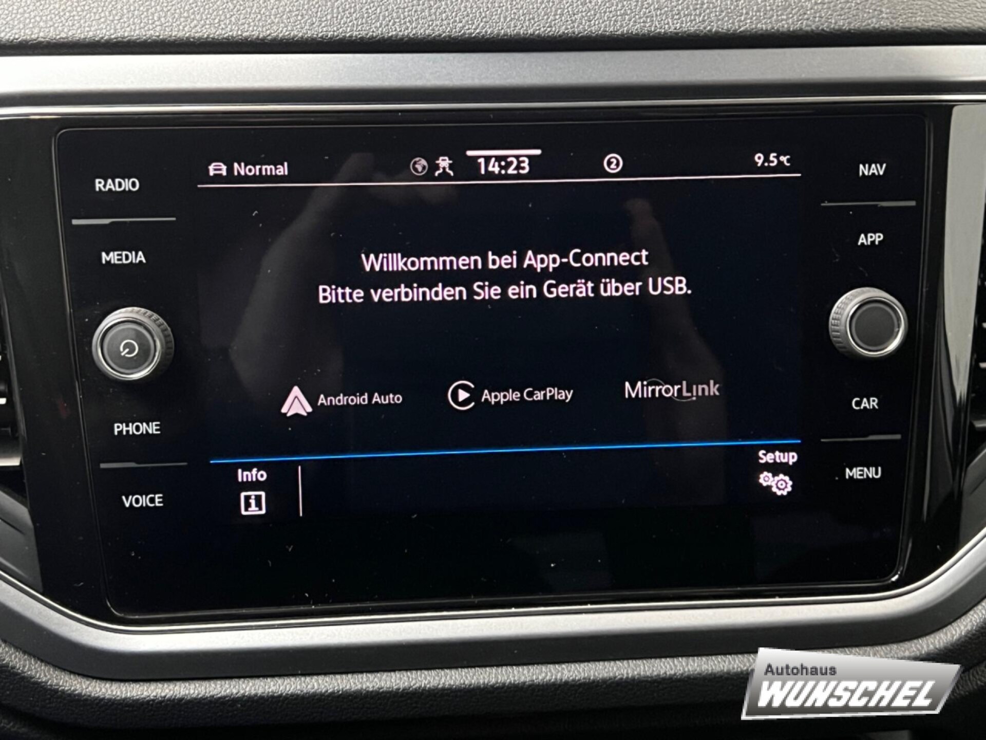 Volkswagen T-Roc Active
