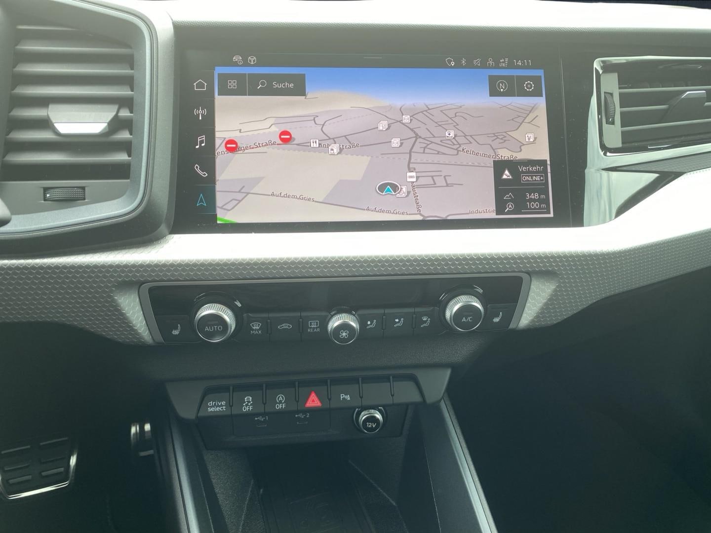 Bild über Audi A1 Sportback S line 40 TFSI S tronic - für weitere Informationen kontaktieren Sie den Audi Partner