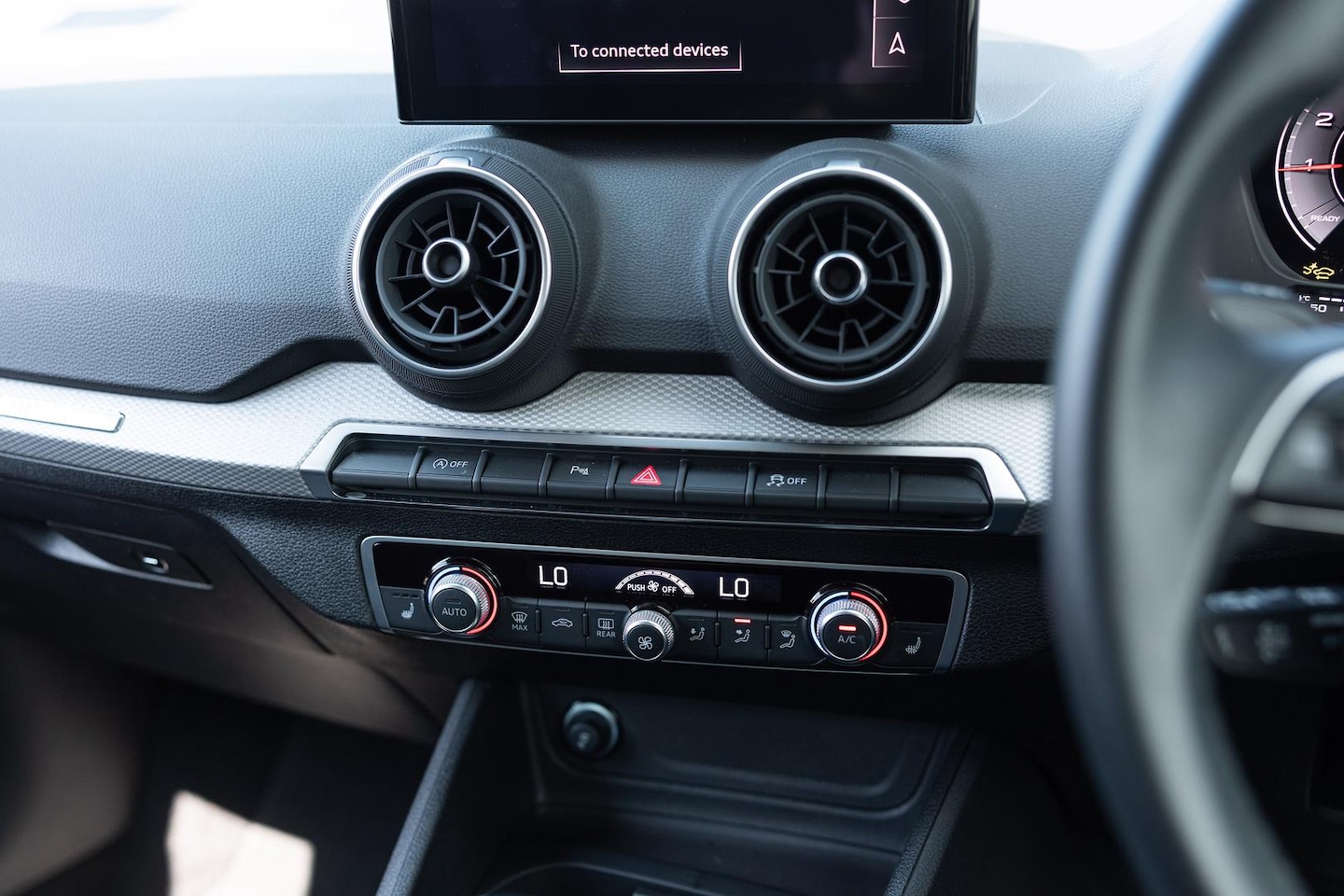 Image about Audi Q2 35 TFSI S tronic