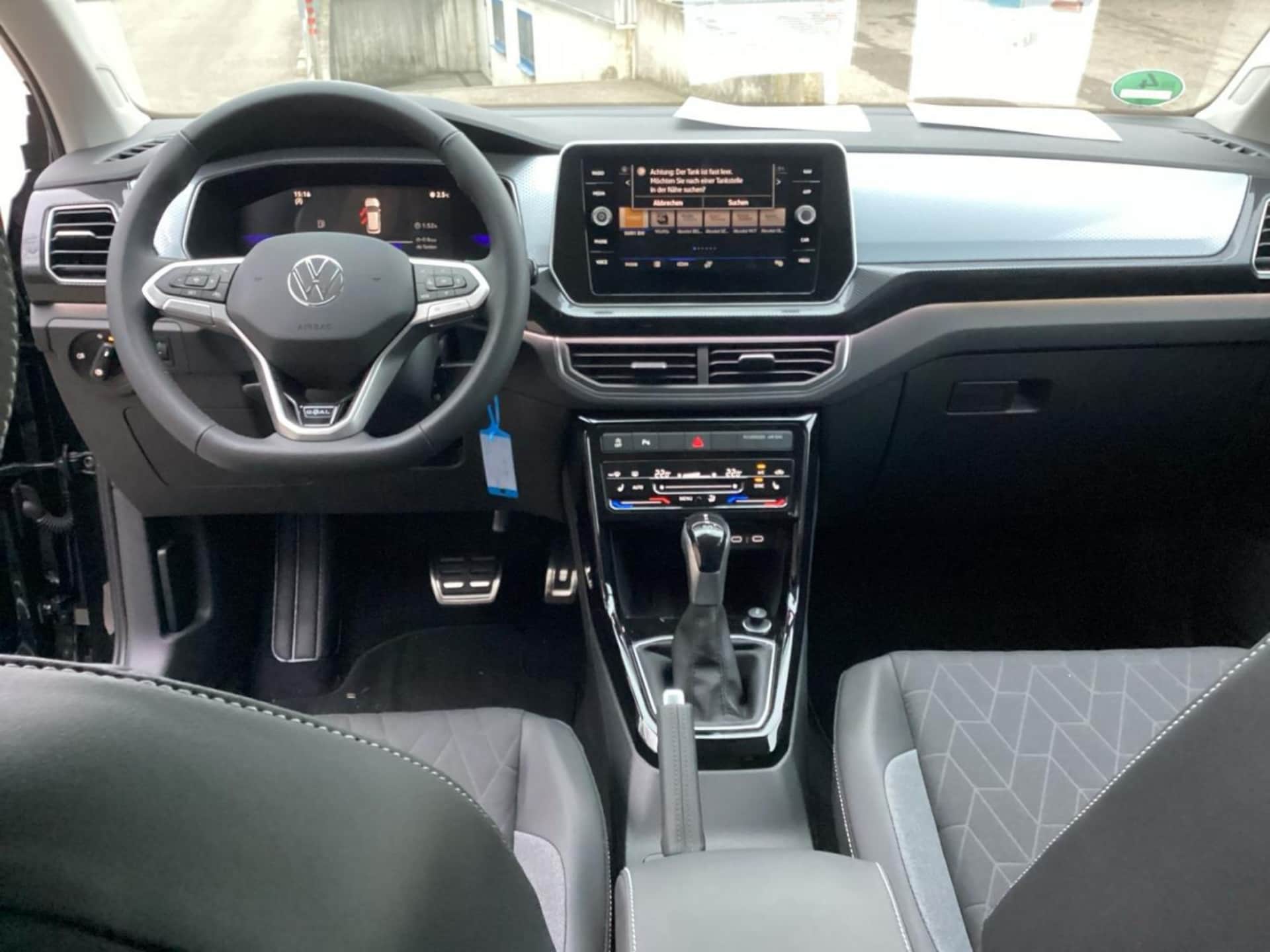 Volkswagen T-Cross Life