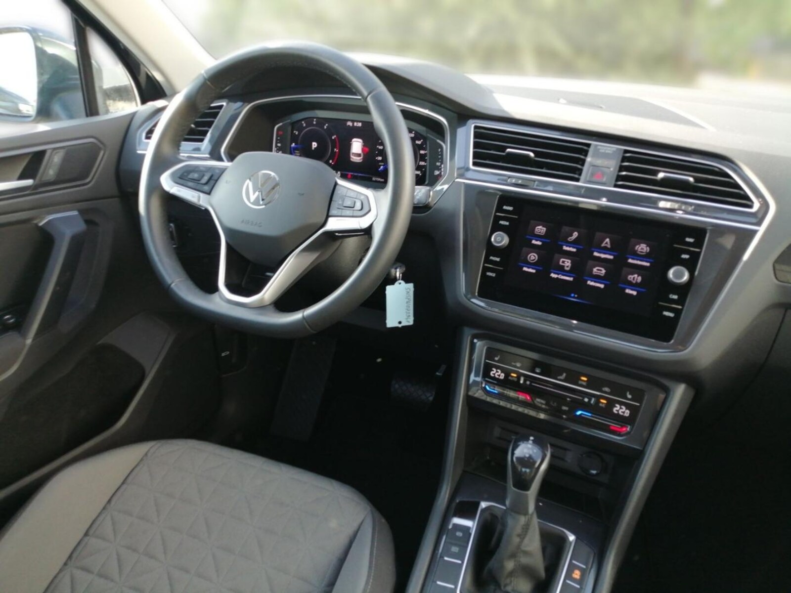 Volkswagen Tiguan – Bild 11