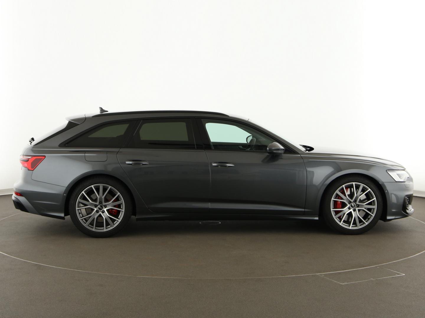 Bild über Audi S6 Avant TDI quattro tiptronic - für weitere Informationen kontaktieren Sie den Audi Partner