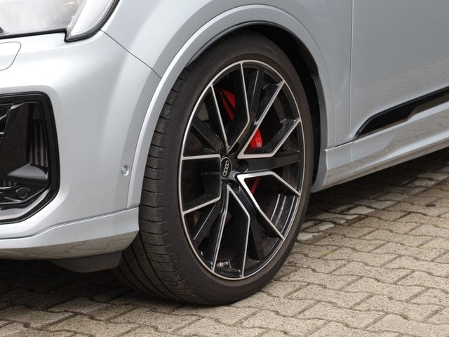 Image about Audi SQ7 SUV TFSI quattro tiptronic