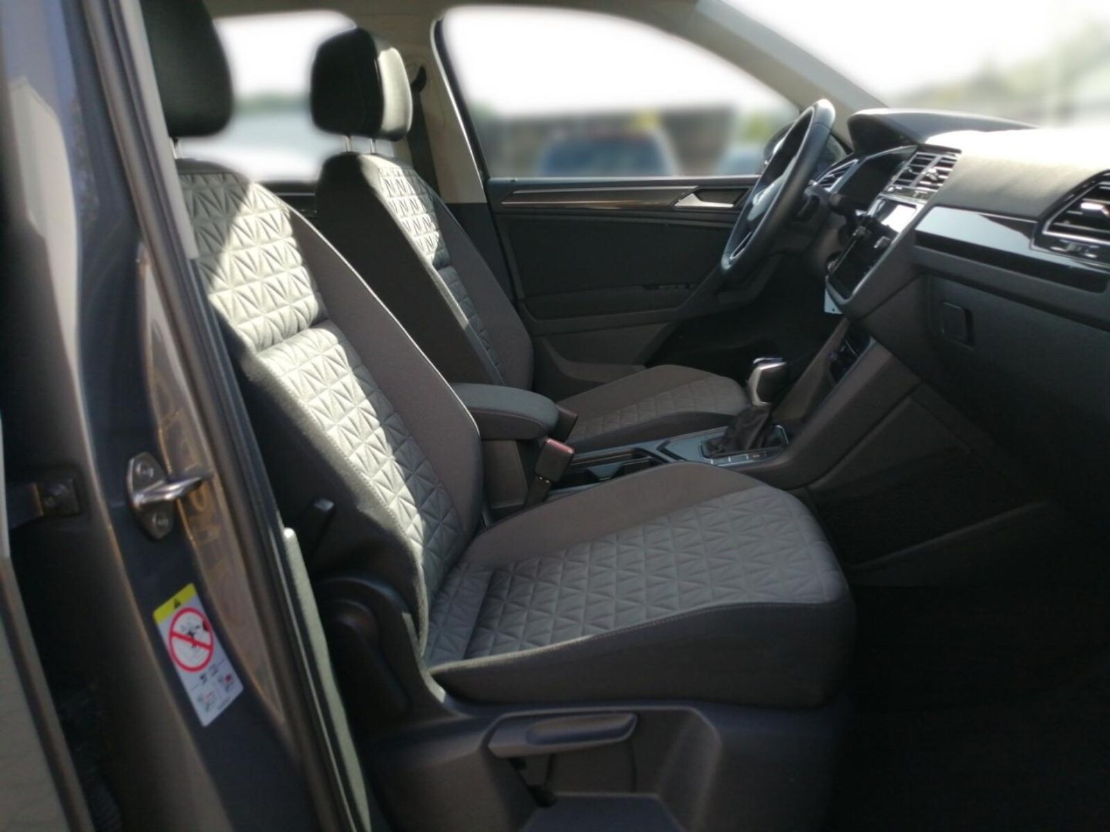 Volkswagen Tiguan – Bild 15